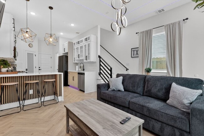 Photo - 4609 Bricker St Unit B