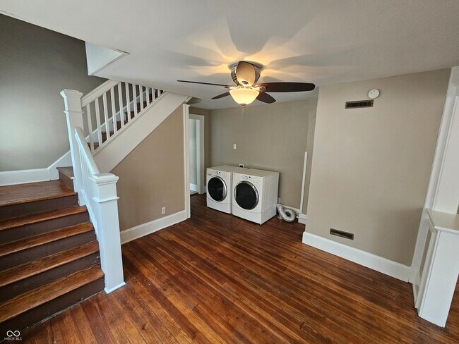 Photo - 1337 W Lee St