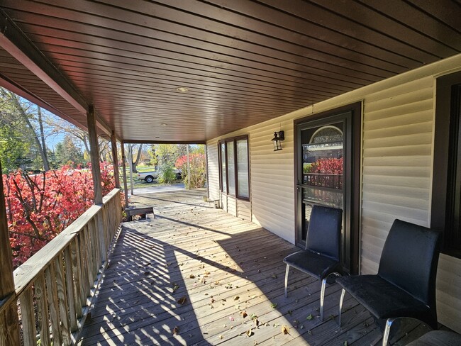 Photo - 1N670 River Dr