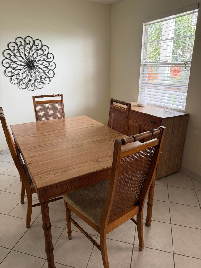 Photo - 3037 Cornwall Dr