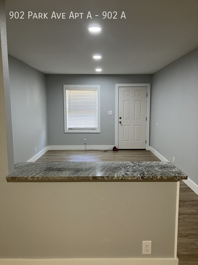 Photo - 902 Park Ave W Unit 902 A