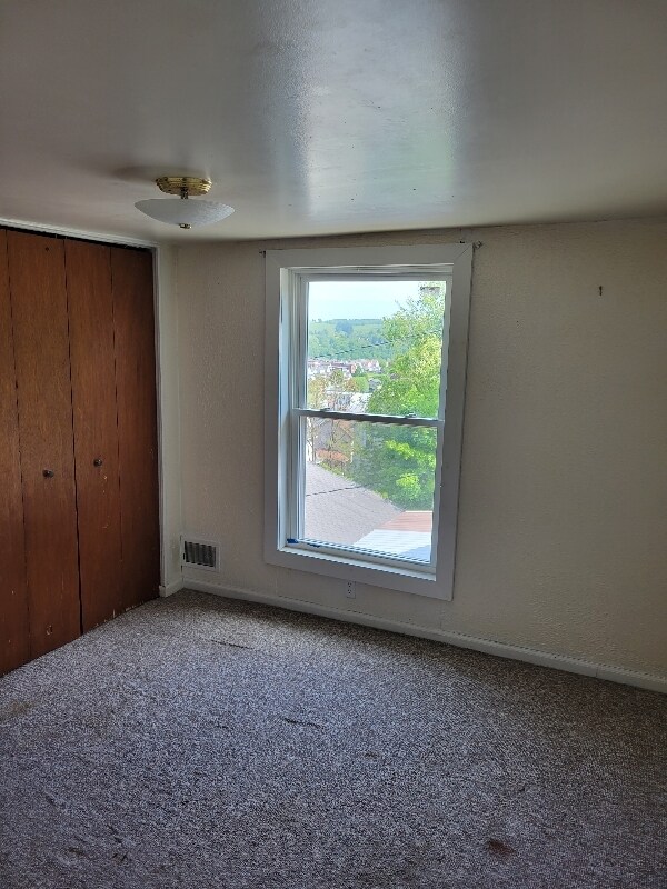 Photo - 912 Hancock Ave Unit B