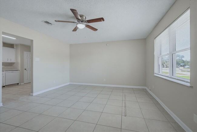 5471 Buena Vista Ave