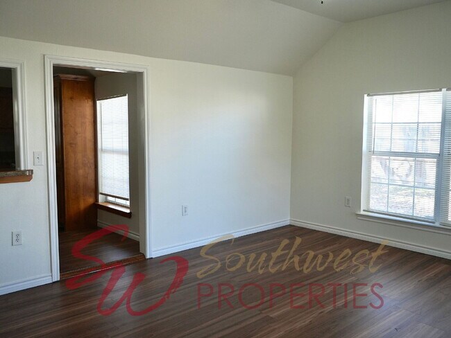 Photo - Good looking 3 bedroom 2 bath with huge yard!