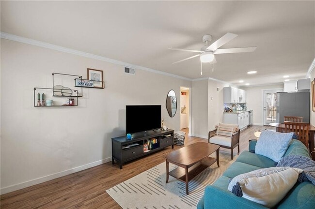 Photo - 520 Park Ave SE Unit 7