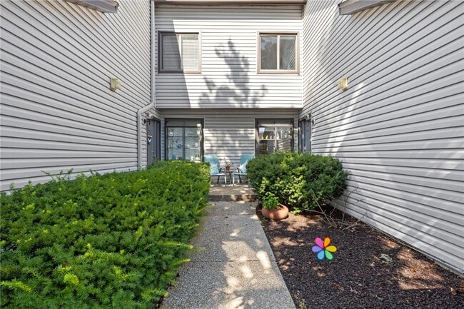 Photo - 1707 Thorny Briar Dr