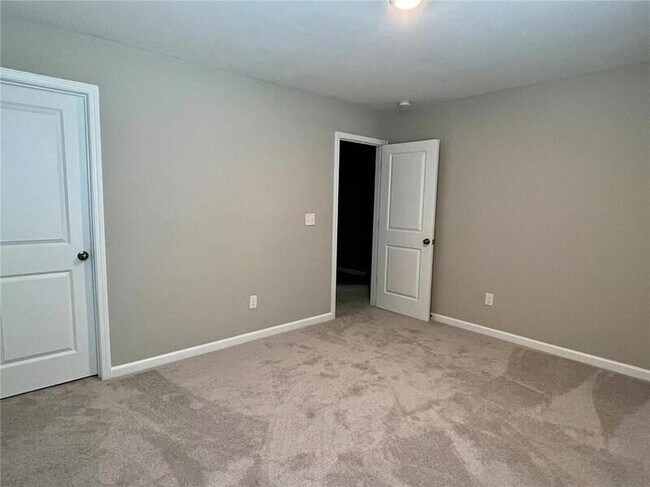 2119 Wood Thrush Wy