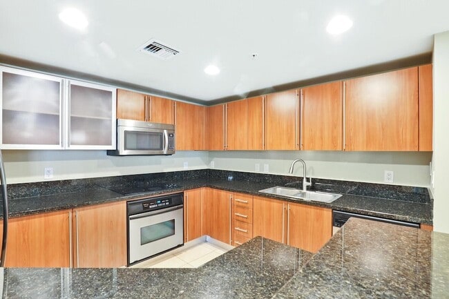 Building Photo - 610 Clematis St Unit 500/502 Rental