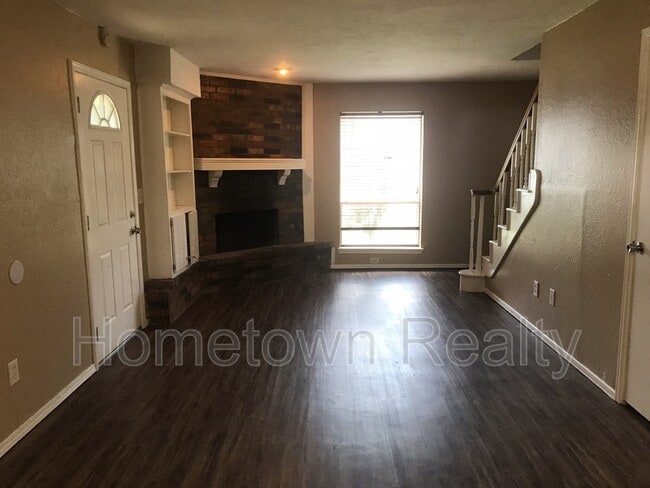 Photo - 1013 Kelly Park Rd