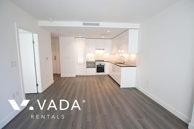 Photo - Fraser Commons At Marine 1 Bedroom Apartment Rental 201-8188 Fraser St Vancouver: VADAPM.com Unité 201