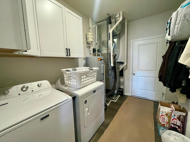 Photo - 3 Bed 2 Bath Available Now In Mccordsville!