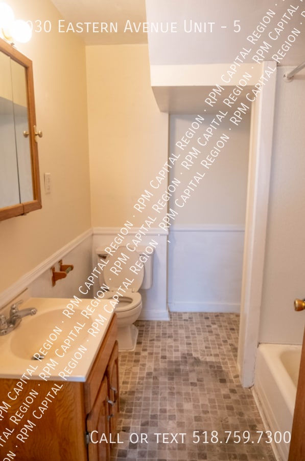 1030 Eastern Ave Unit 5