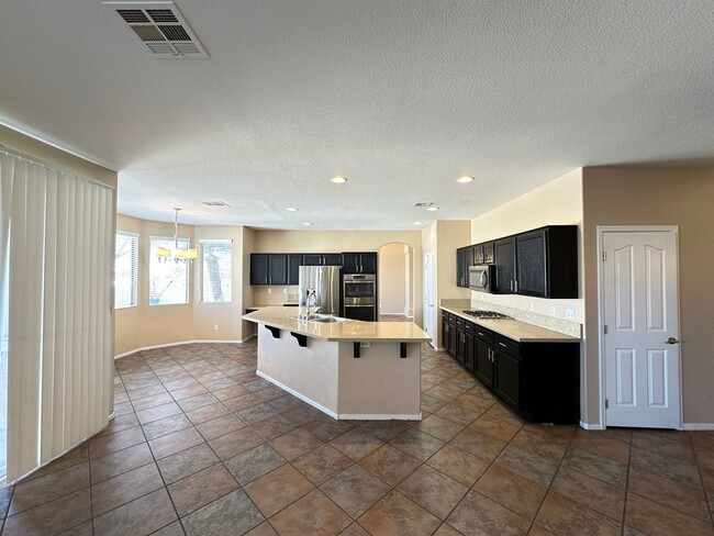 Photo - Discovery Hills