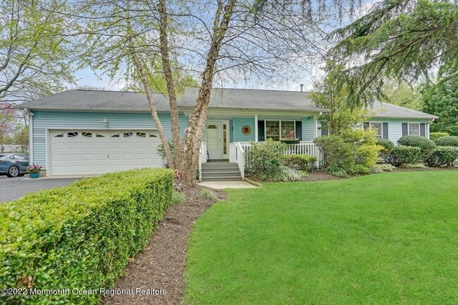 Photo - 2060 New Bedford Rd