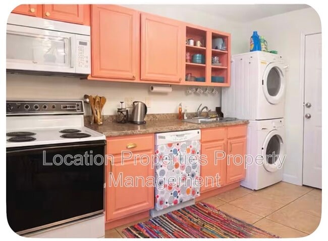 Photo - 608 W 25th St
