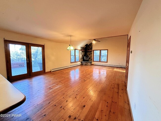 Photo - 109 Mountain Laurel Ln
