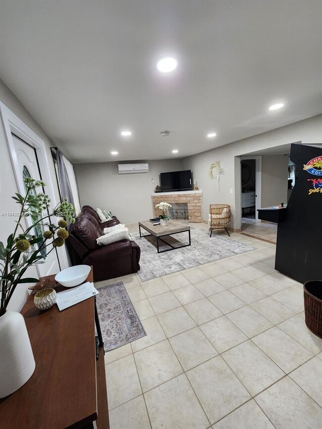 Photo - 1872 SW 29th Ave