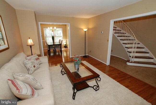 Building Photo - 6042 Haverhill Ct