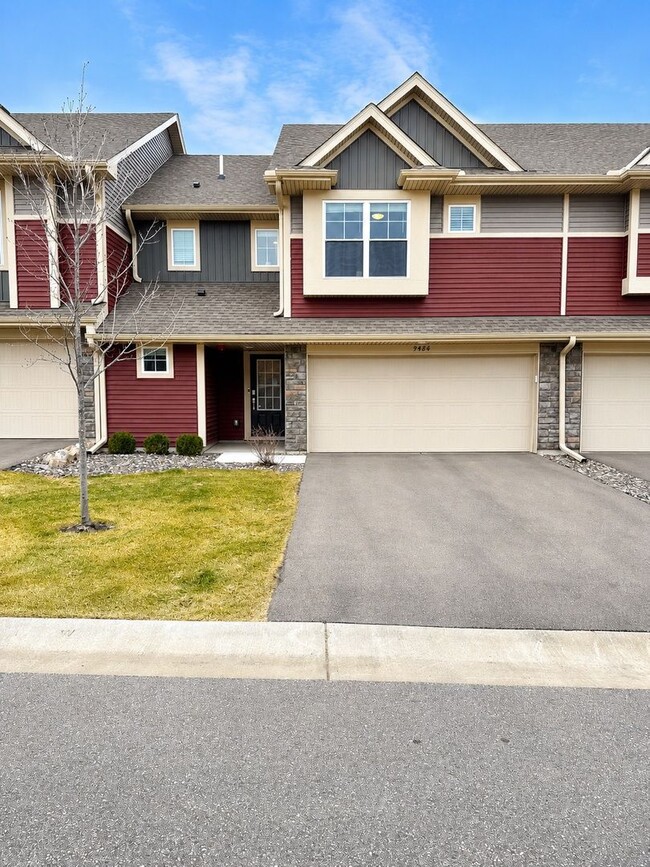Building Photo - 9484 Bridle Way