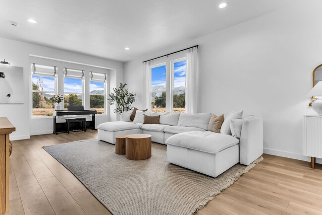 Photo - 1484 N 1875 W