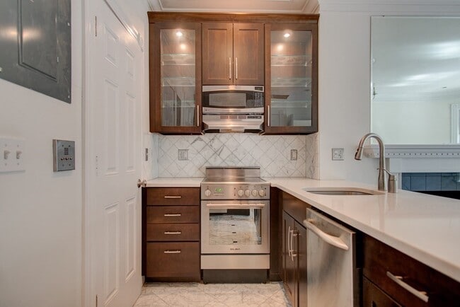 Photo - 395 Marlborough St Unit 7