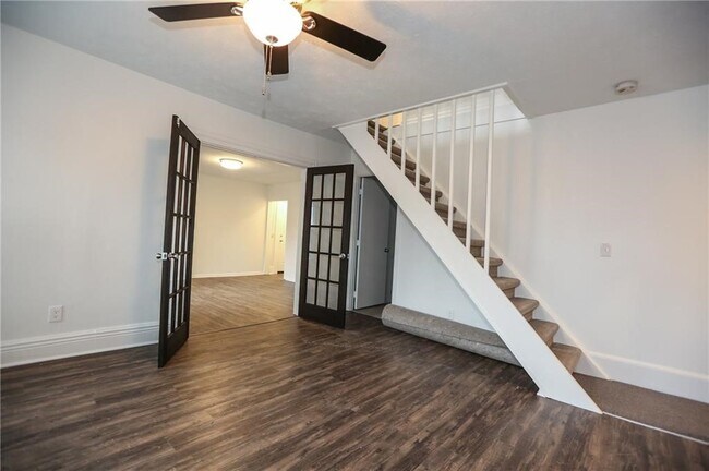 Photo - 258 Winton Rd