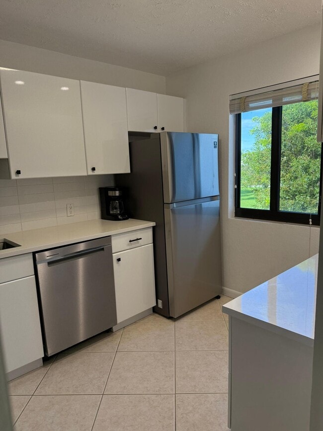 Photo - 4266 Deste Ct Unit 308