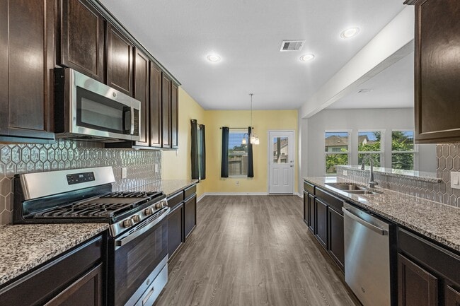 Photo - 1740 Cindy Ln