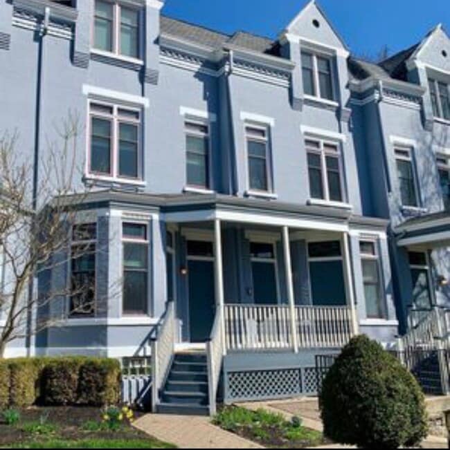 Building Photo - 2100 Sinton Ave Unit 17