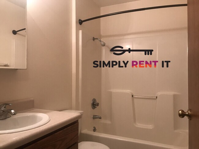 Photo - 2 Bedroom With Off-Street Parking in Nevada, IA