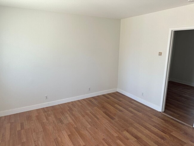 Photo - 632 W 9th St Unidad 3