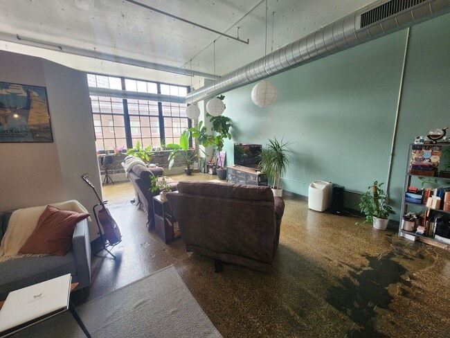 City-View Artist's Loft in Downtown St. Paul - City-View Artist's Loft in Downtown St. Paul