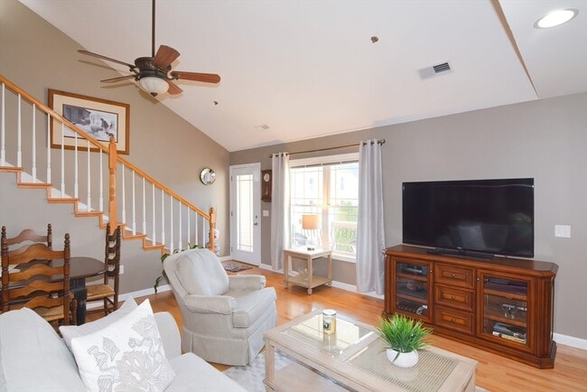 Photo - 216 Reservoir St Unit 308
