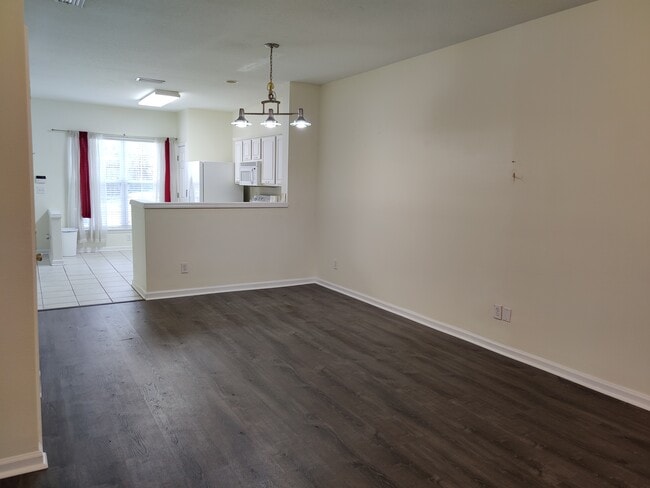 Photo - 3553 Twisted Tree Ln