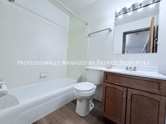 Photo - 1715 Onsgard Rd Unit 6