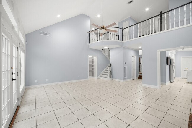 Photo - 3622 Springhill Ln