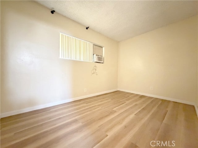 Photo - 262 N Garnet Way