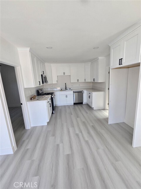 Photo - 1279 Vine St W