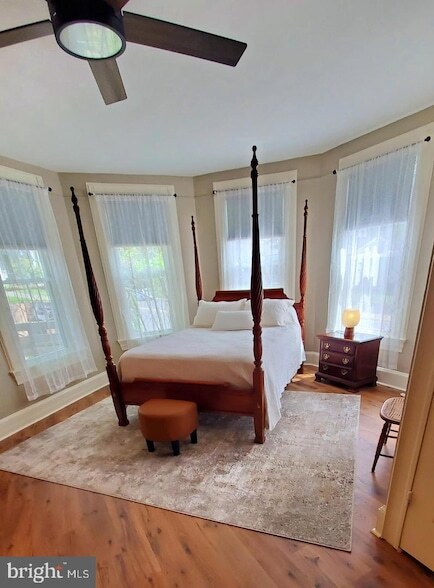 Photo - 404 N Main St