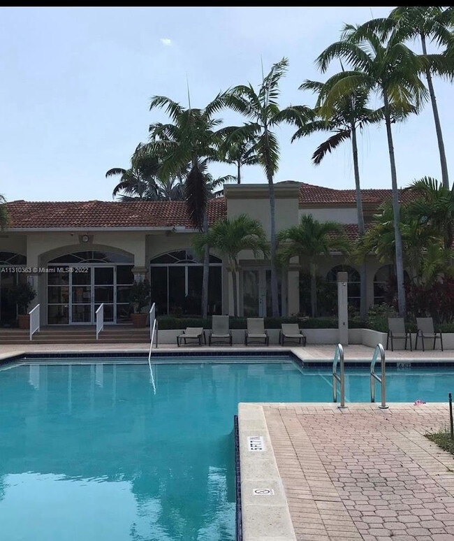 Photo - 8203 Glenmoor Dr Unit 8203