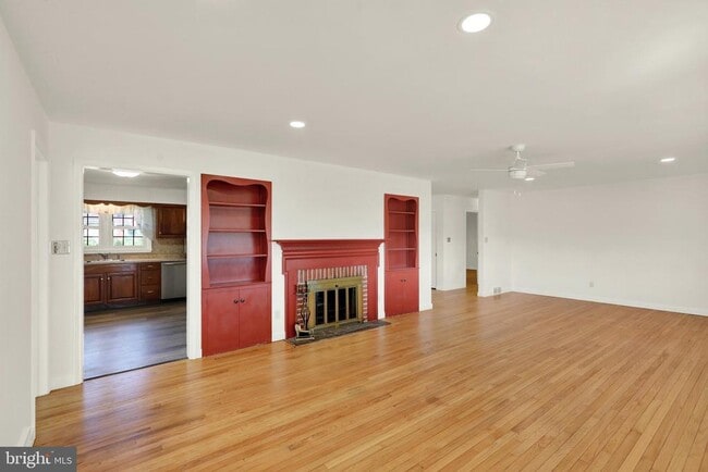 Photo - 13 Lupine Ln