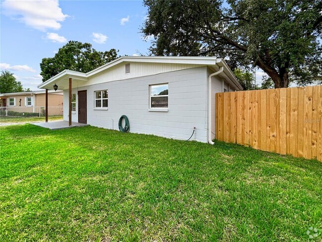 Building Photo - 2404 N Ramona Cir Rental