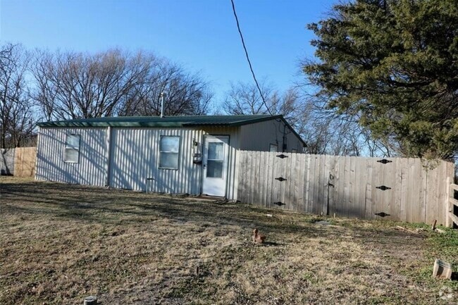 Building Photo - 305 W Adler Ave Unit 305 W Adler Rental