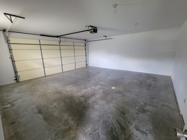 Photo - emi1075 Unit 1077