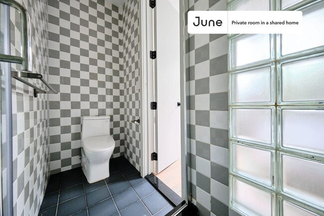 Photo - Room in Shared 3 bed/3 bath home Unit B