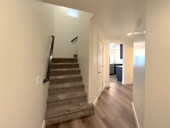 Photo - 4 bed, 2.5 bath home w/2 car garage