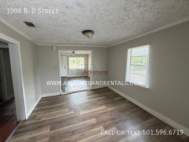 Photo - 1006 N Dakota Ave