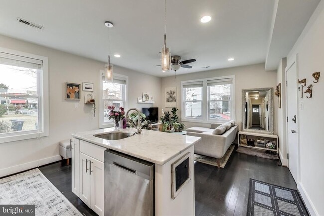 Photo - 426 18th St NE Unidad 2