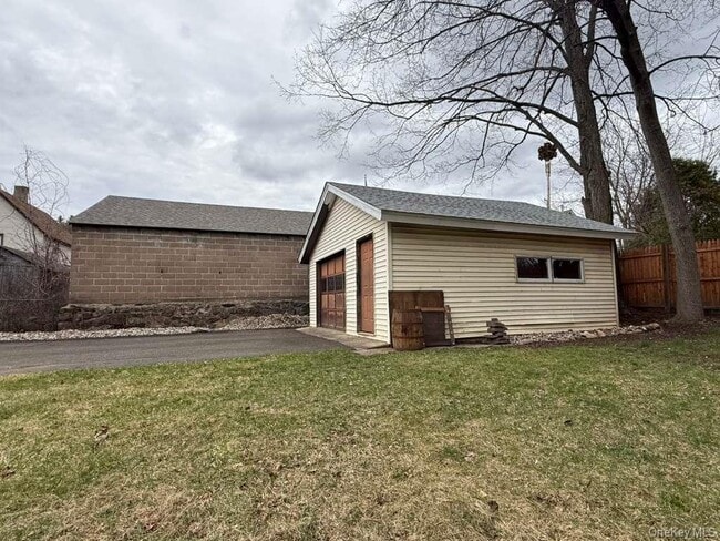 Photo - 24 Mountain Ave