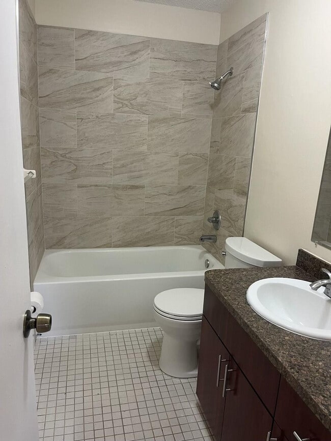 Photo - 1461 NW 22nd St Unit A